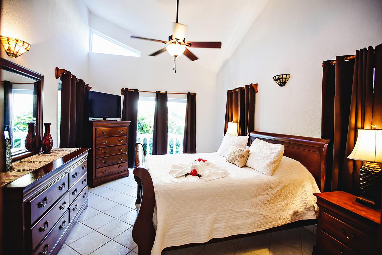 Pelican Reef Villas Resort San Pedro  Luaran gambar
